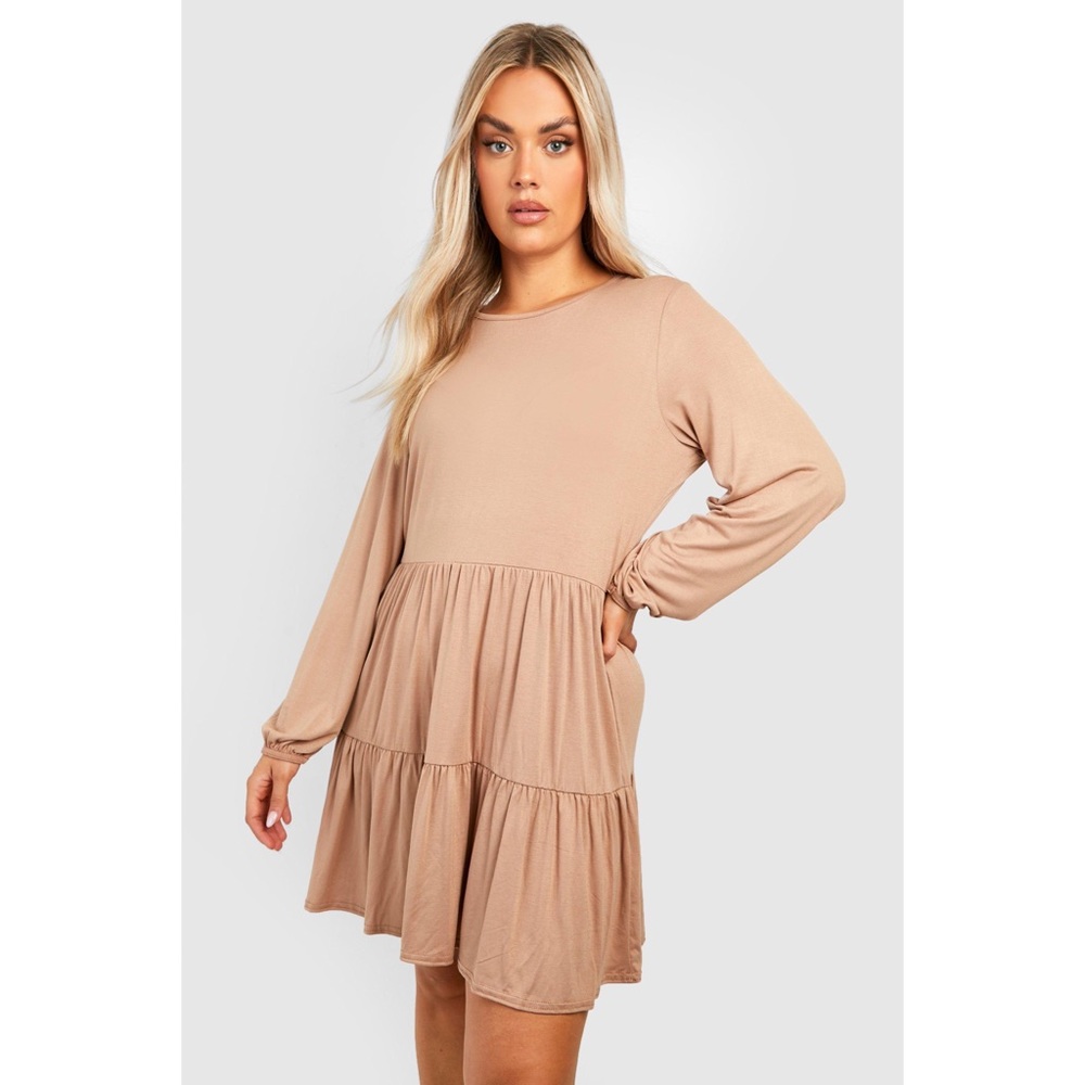 Boohoo Long Sleeve Tiered Dress in Camel (US 16) NWT